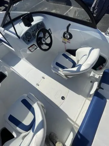 Slide: The Image of Tahoe 450 TS 2018 - 7