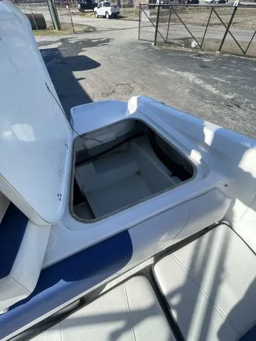 Slide: The Image of Tahoe 450 TS 2018 - 15