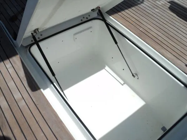 Slide: The Image of Beneteau Antares 10.80 2005 - 5