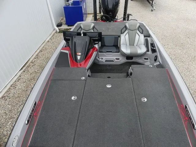 Slide: The Image of Skeeter FXR21 Limited 2022 - 20