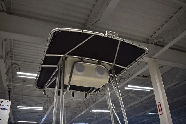 Slide: The Image of Mako 184 Center Console 2014 - 34