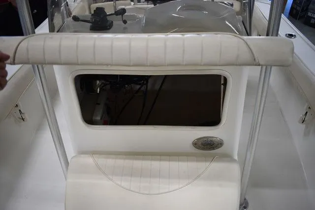 Slide: The Image of Mako 184 Center Console 2014 - 36