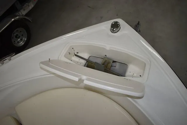 Slide: The Image of Mako 184 Center Console 2014 - 44