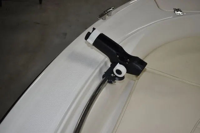 Slide: The Image of Mako 184 Center Console 2014 - 45