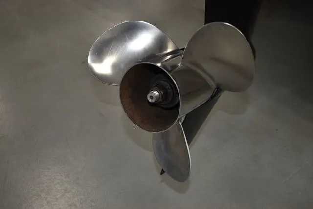 Slide: The Image of Mako 184 Center Console 2014 - 51