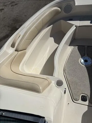 Slide: The Image of Sea Ray 210 Sundeck 2000 - 19