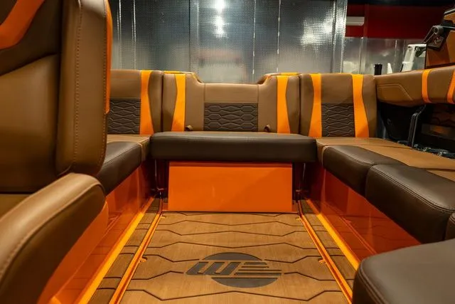 Slide: The Image of Malibu Wakesetter 22 MXZ 2026 - 15