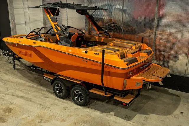 Slide: The Image of Malibu Wakesetter 22 MXZ 2026 - 3