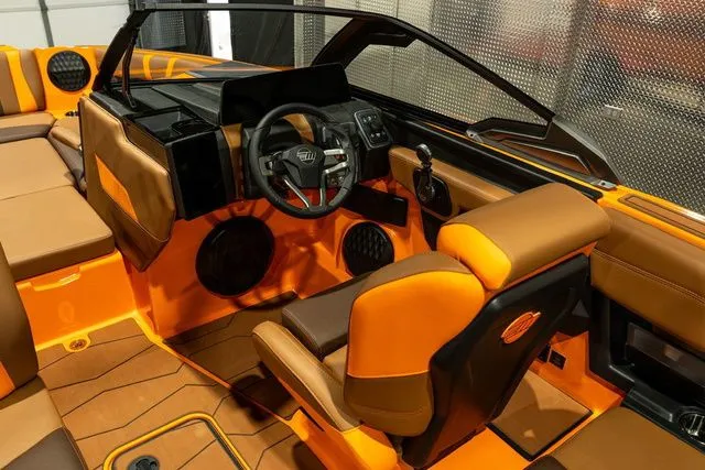 Slide: The Image of Malibu Wakesetter 22 MXZ 2026 - 7