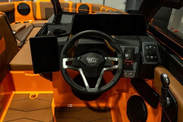 Slide: The Image of Malibu Wakesetter 22 MXZ 2026 - 8