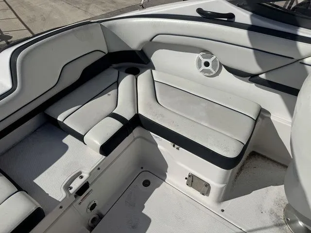 Slide: The Image of Yamaha SX210 2019 - 10