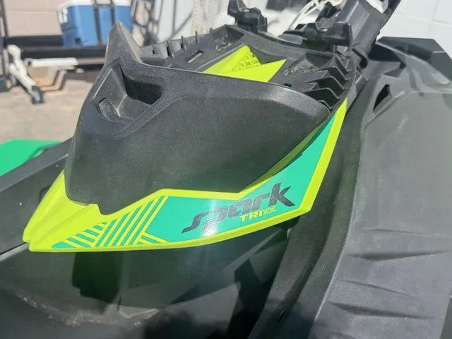 Slide: The Image of Sea-Doo Spark® 3-up Rotax® 900 ACE™ 2021 - 4