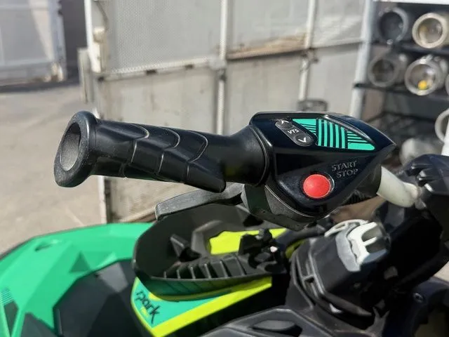 Slide: The Image of Sea-Doo Spark® 3-up Rotax® 900 ACE™ 2021 - 6