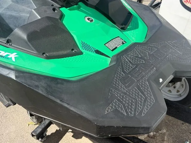 Slide: The Image of Sea-Doo Spark® 3-up Rotax® 900 ACE™ 2021 - 9