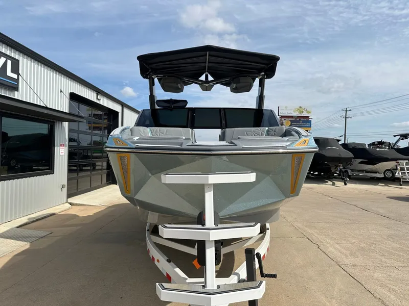 Slide: The Image of Nautique Super Air Nautique G25 Paragon 2026 - 11