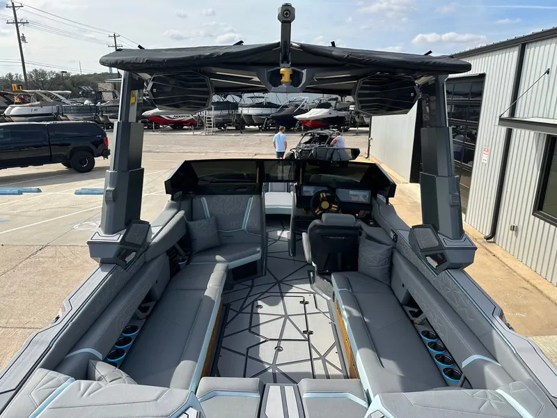 Slide: The Image of Nautique Super Air Nautique G25 Paragon 2026 - 22