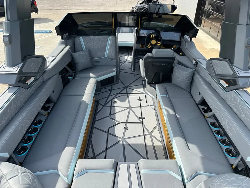 Slide: The Image of Nautique Super Air Nautique G25 Paragon 2026 - 23