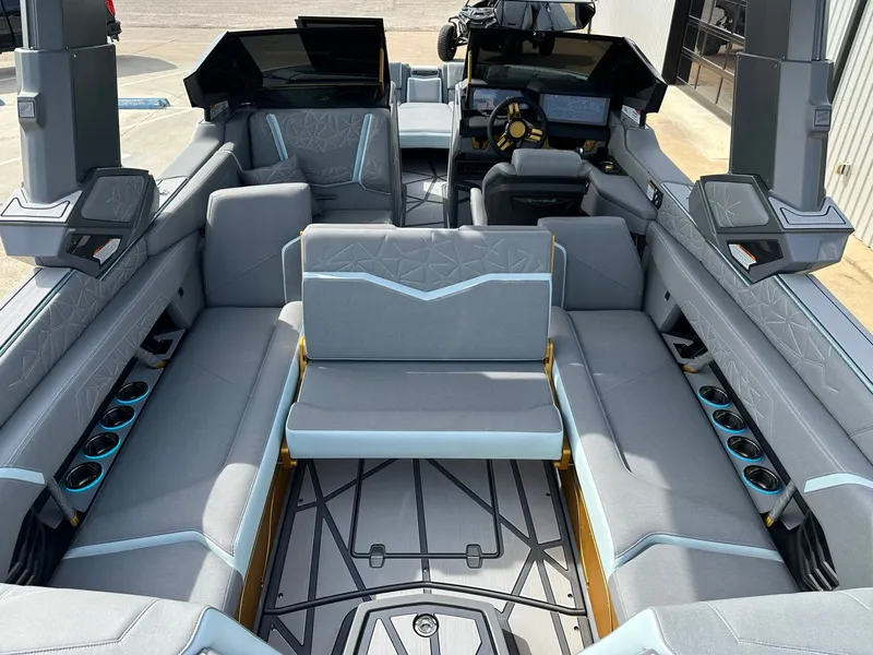 Slide: The Image of Nautique Super Air Nautique G25 Paragon 2026 - 25