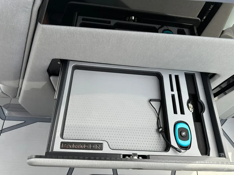 Slide: The Image of Nautique Super Air Nautique G25 Paragon 2026 - 46