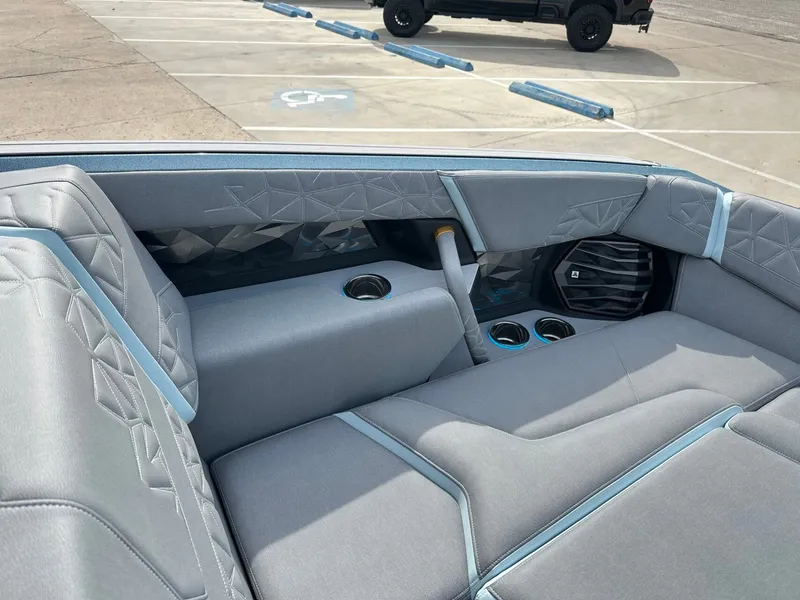 Slide: The Image of Nautique Super Air Nautique G25 Paragon 2026 - 56