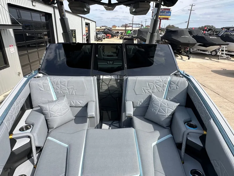 Slide: The Image of Nautique Super Air Nautique G25 Paragon 2026 - 59