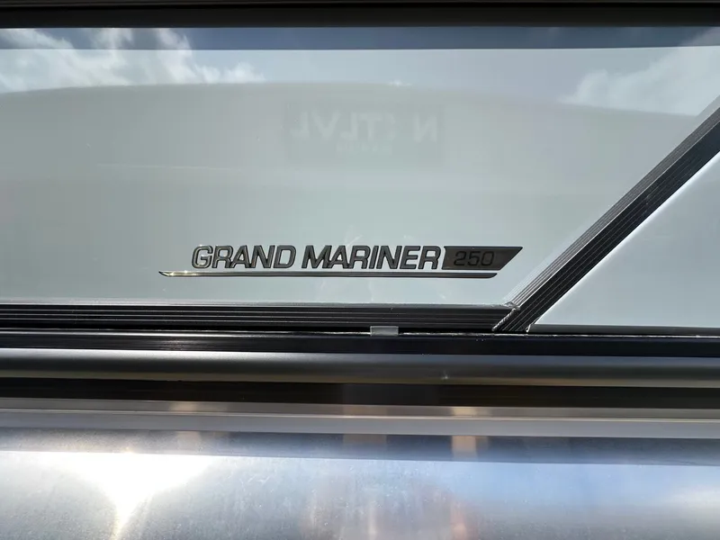 Slide: The Image of Harris Grand Mariner 250 2026 - 47