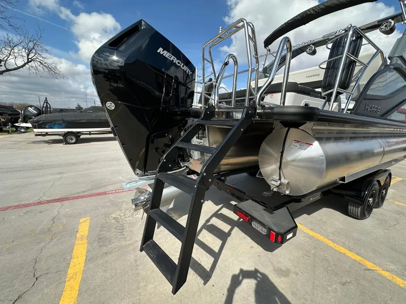 Slide: The Image of Harris Grand Mariner 250 2026 - 49