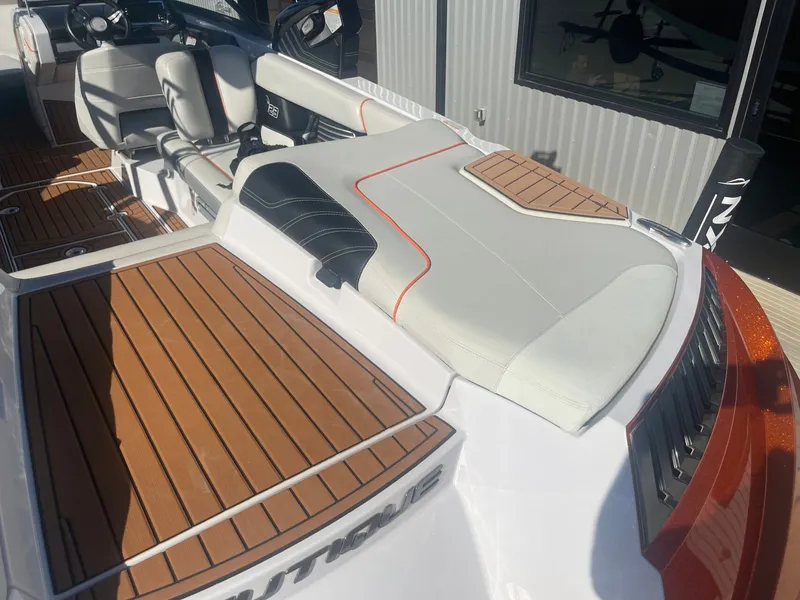 Slide: The Image of Nautique G23 2015 - 10