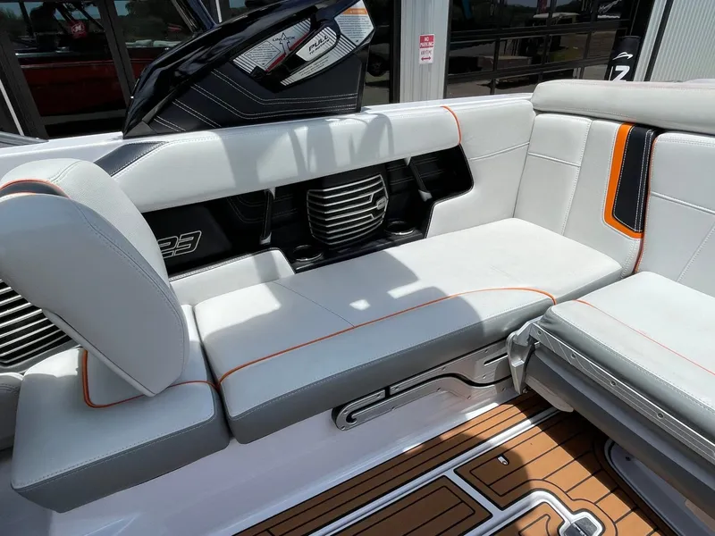 Slide: The Image of Nautique G23 2015 - 16