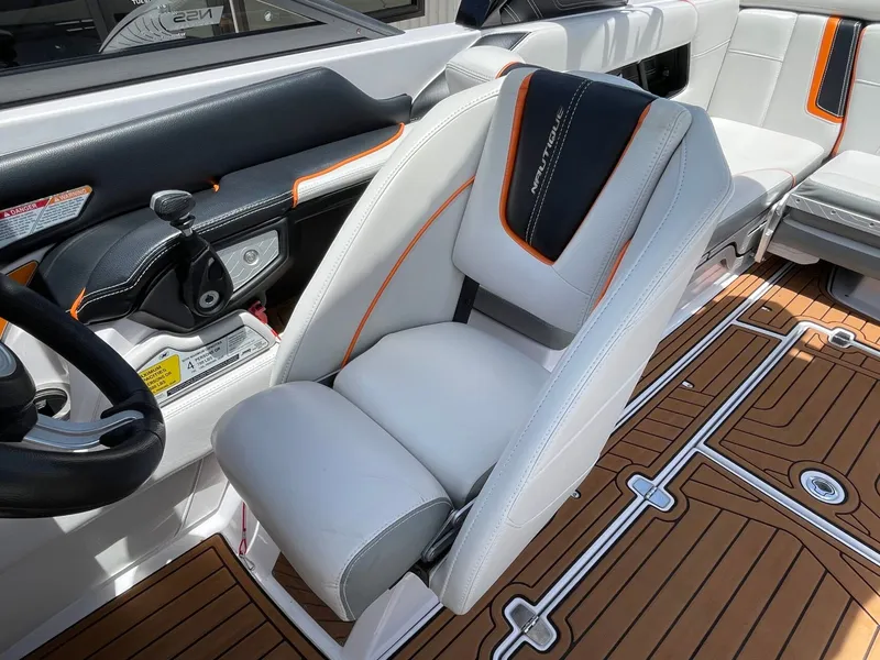Slide: The Image of Nautique G23 2015 - 26