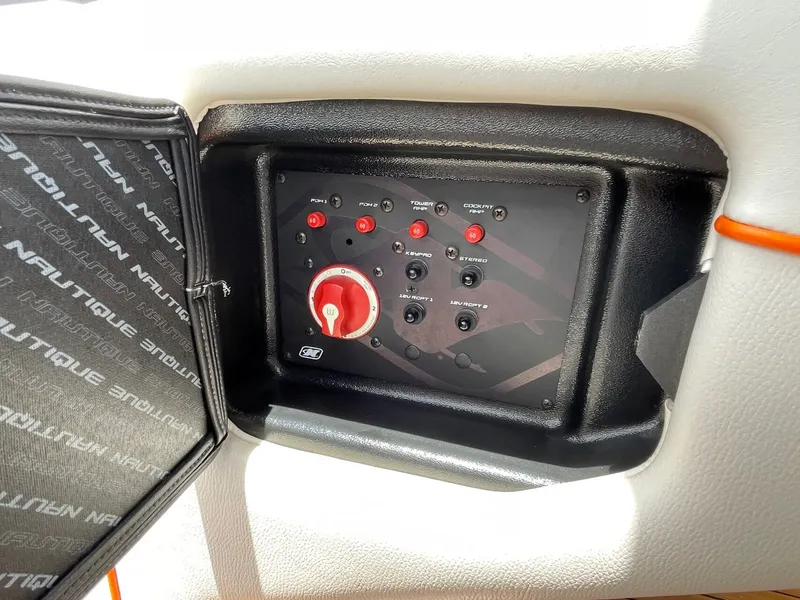 Slide: The Image of Nautique G23 2015 - 29