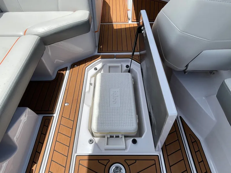 Slide: The Image of Nautique G23 2015 - 31