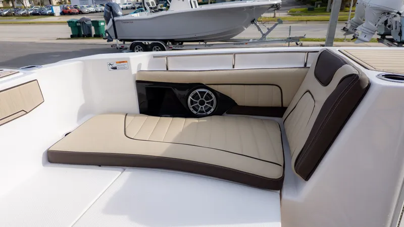 Slide: The Image of Yamaha 255 FSH Sport E 2023 - 22