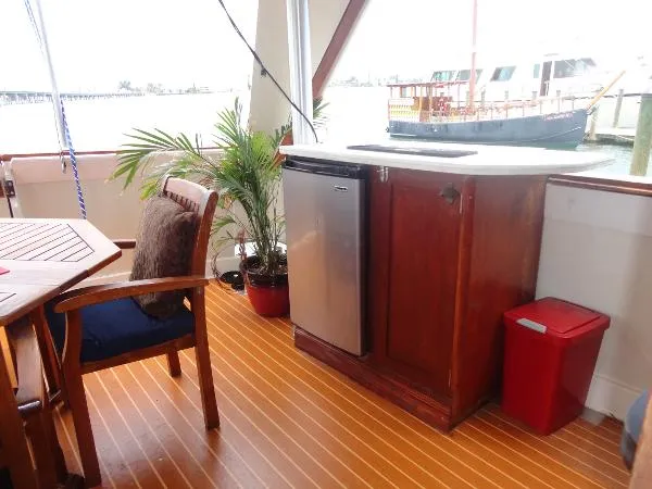 Slide: The Image of Hatteras Motor Yacht 1975 - 10