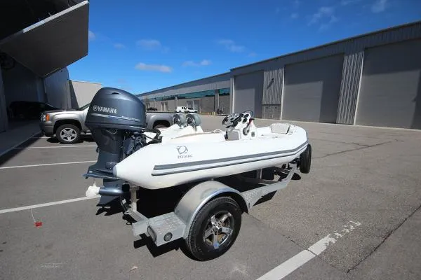 Slide: The Image of Zodiac Yachtline 400 Deluxe NEO 50hp In Stock 2019 - 4