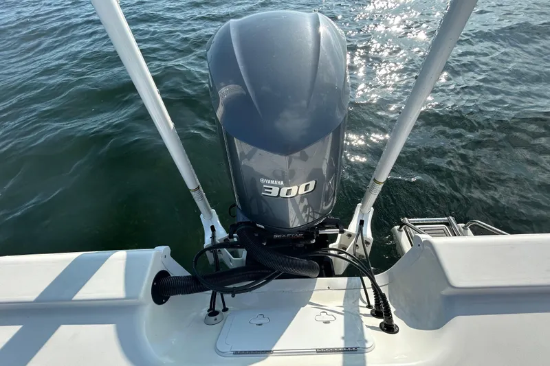 Slide: The Image of 2020 Sea Pro 248 Bay boat with Yamaha 300 engine on water. - 12