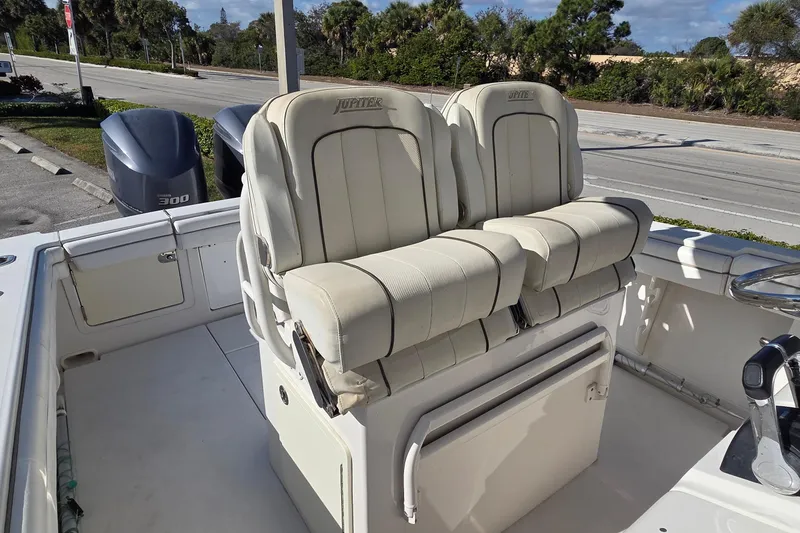 Slide: The Image of 2015 Jupiter 30 FS boat with dual seats and Yamaha 300 engines. - 12