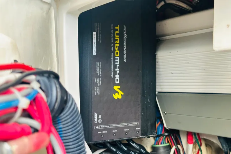 Slide: The Image of 2015 Jupiter 38 FS boat with Powermania Turbo M440 V2 battery charger. - 26