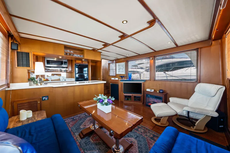 Slide: The Image of Luxurious interior of 2008 DeFever 52 Euro yacht with modern amenities and elegant furnishings. - 64