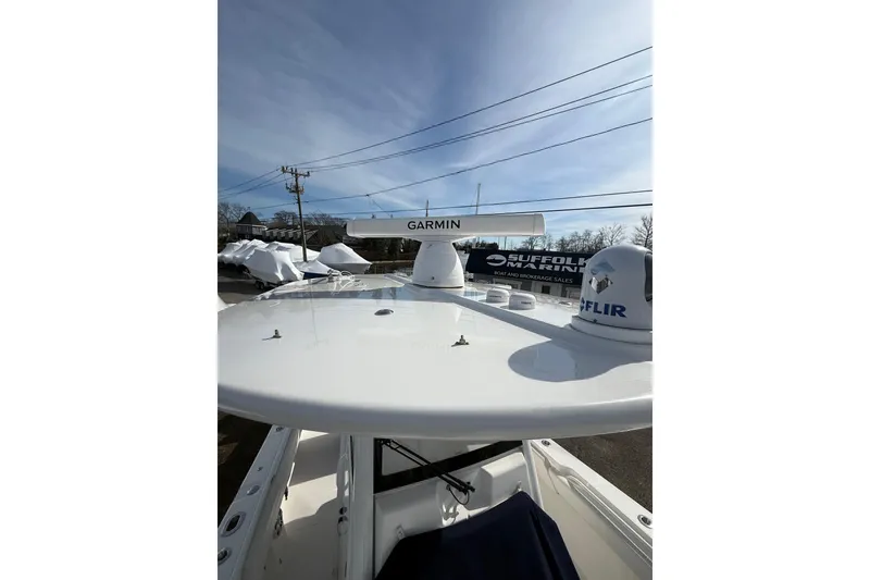 Slide: The Image of 2024 Regulator 28 Forward Seating boat with Garmin and FLIR equipment. - 17