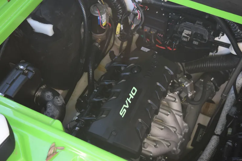 Slide: The Image of Engine compartment of 2022 Yamaha Boats 255XD with SVHO engine. - 32