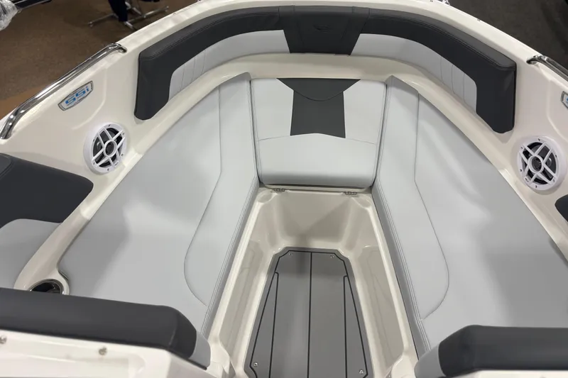Slide: The Image of 2026 Chaparral 21 SSi Ski & Fish boat interior with sleek seating and modern design. - 15