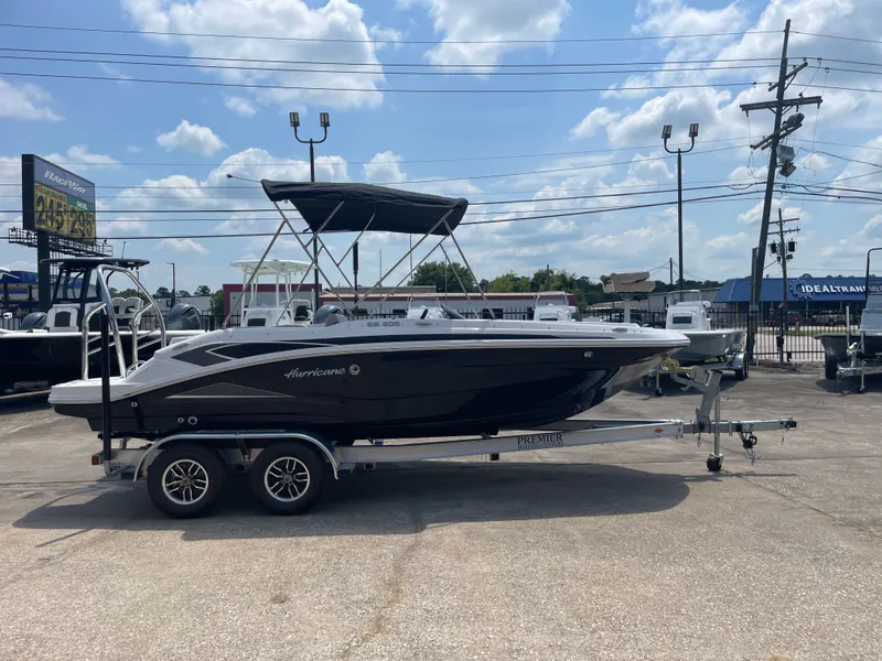 Slide: The Image of Hurricane SS205 2025 - 7