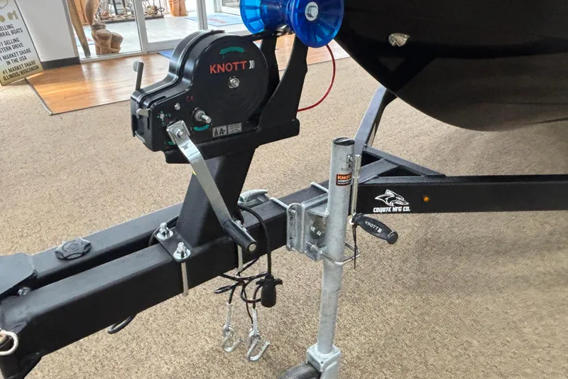 Slide: The Image of Chaparral 21 SSi 2026 boat trailer with Knott winch. - 3