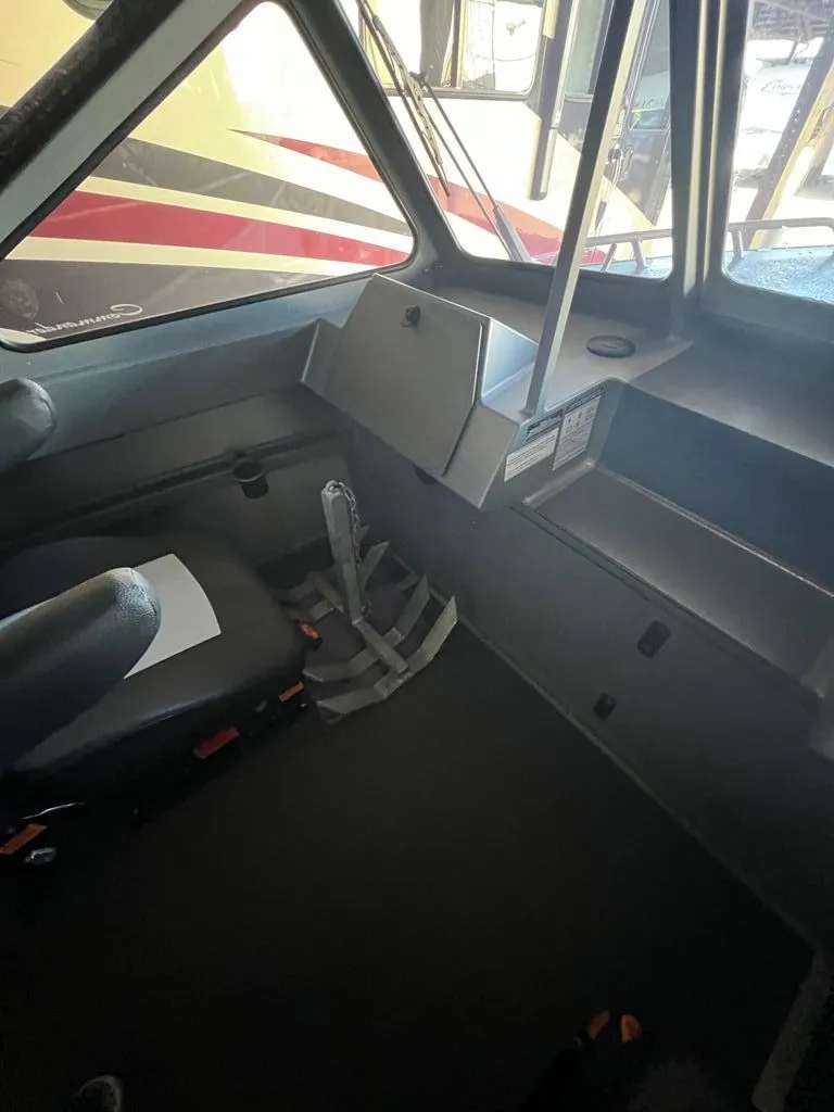 Slide: The Image of North River Commander RB 2024 - 20