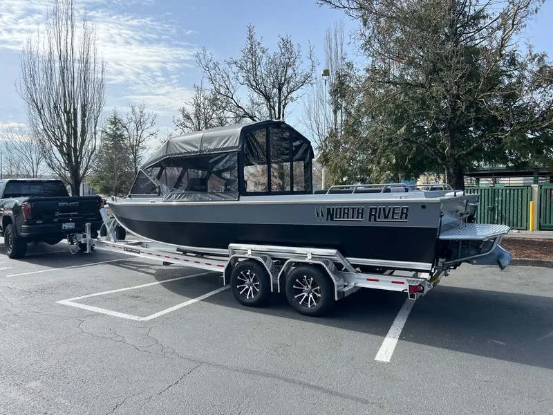 Slide: The Image of North River Commander RB 2024 - 38