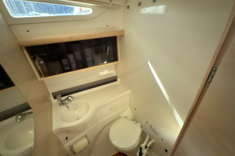 Slide: The Image of Marine Head - 15