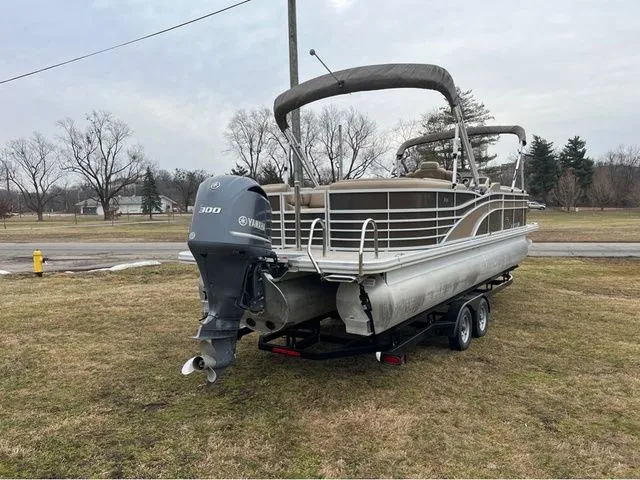 Slide: The Image of Bennington 2550 RSRB 2016 - 3