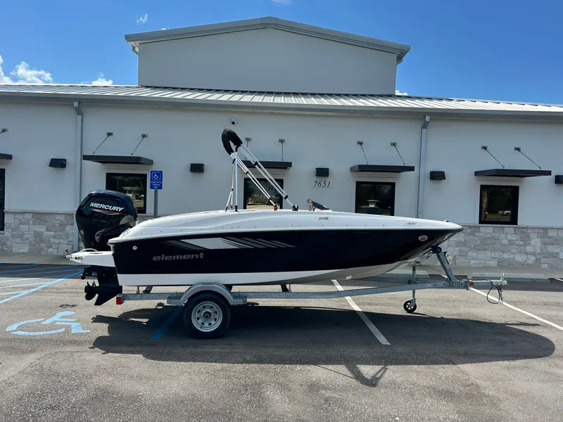 The Image of Bayliner E16LE 2025 - 1