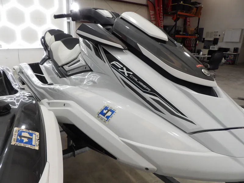 Slide: The Image of Yamaha FX CRUISER 2019 - 16